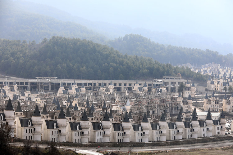 The project's architect told the Agence France-Presse that buyers were likely impacted by the decline in oil prices.
