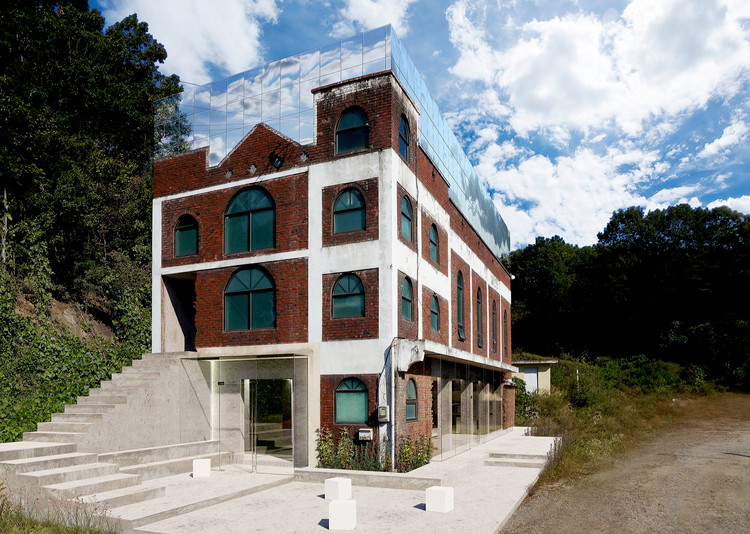 Restoration of Abandoned Church Connects Man, Nature, and God, © studio minorormajor