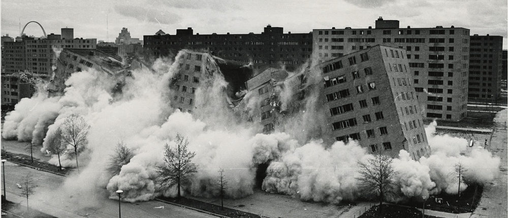 Pruitt-Igoe-collapses via wiki