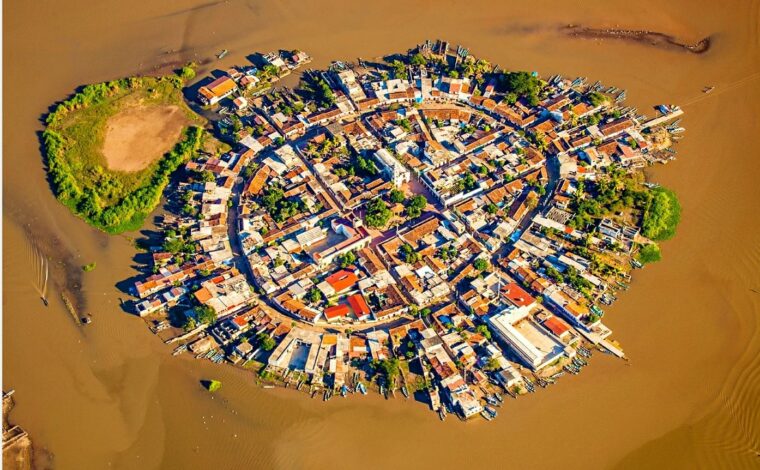Mexicaltitan de Uribe island in Santiago Ixcuintla, Mexico